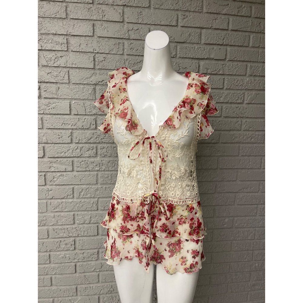 Lucy & Co Crochet Floral Print Front Tie Top Size M/ L